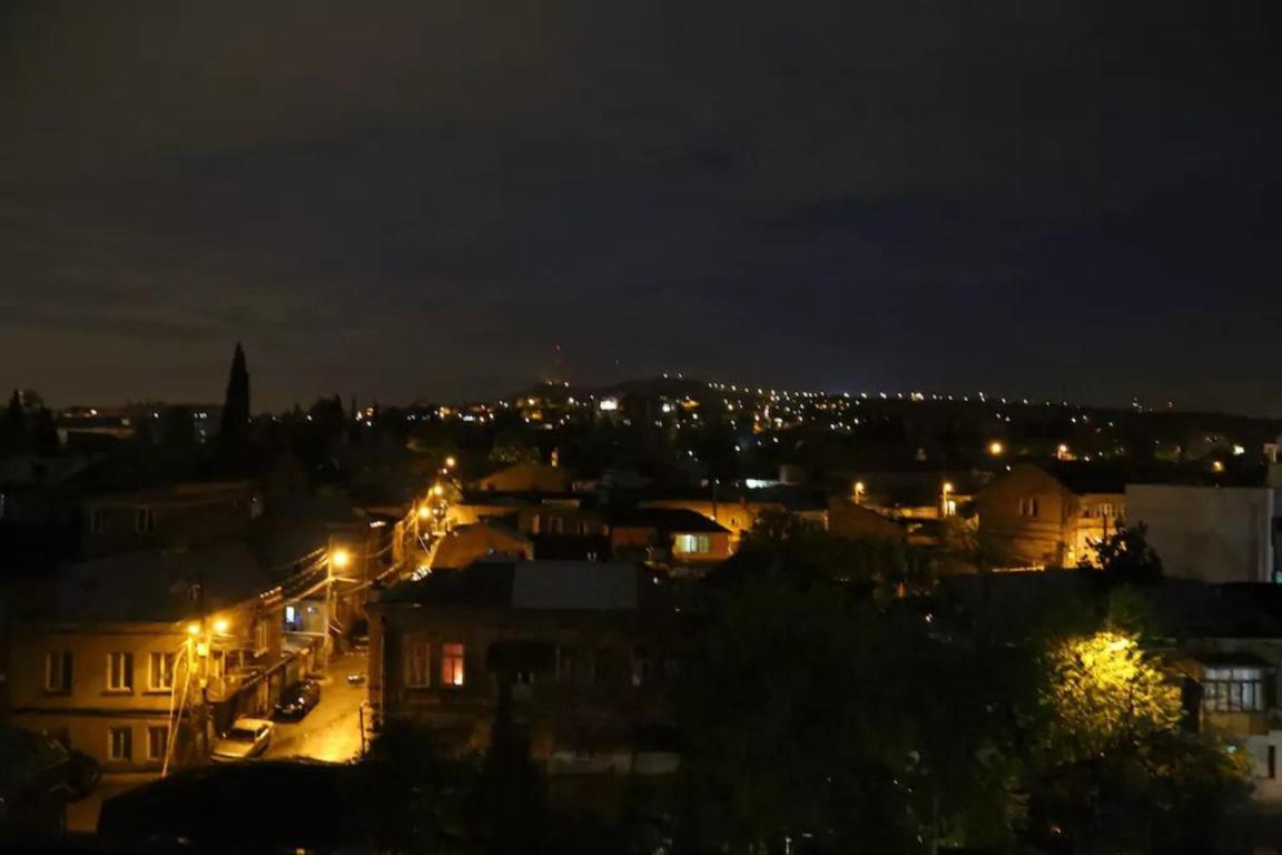 Your Home In Tbilisi: Cosy Stay In The Old City المظهر الخارجي الصورة