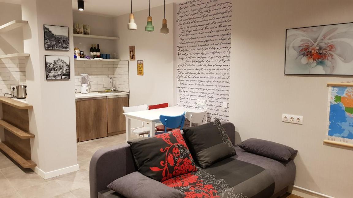 Your Home In Tbilisi: Cosy Stay In The Old City المظهر الخارجي الصورة
