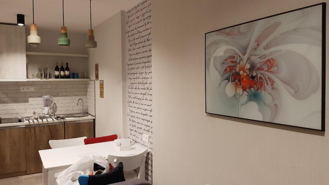 Your Home In Tbilisi: Cosy Stay In The Old City المظهر الخارجي الصورة