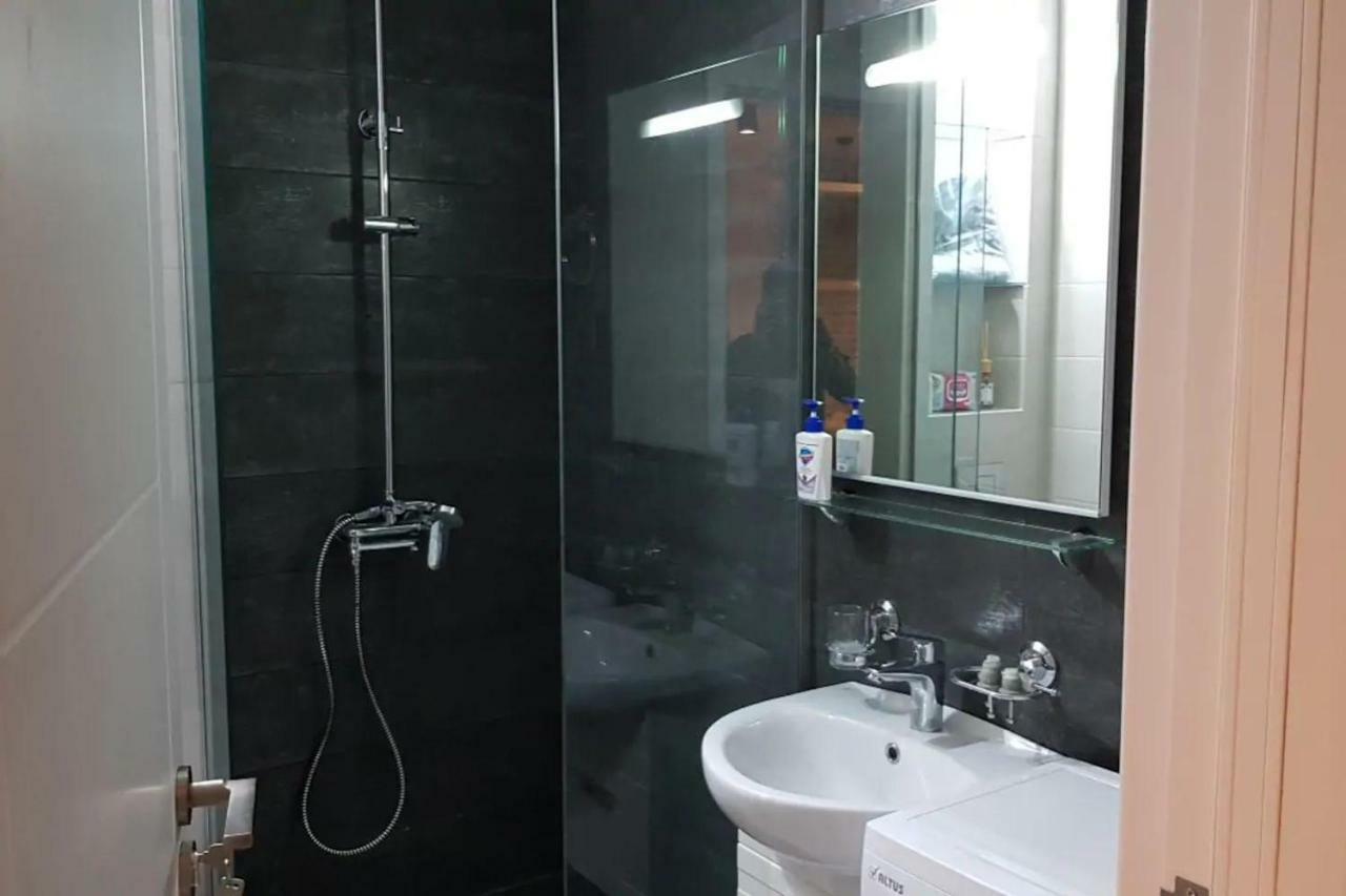 Your Home In Tbilisi: Cosy Stay In The Old City المظهر الخارجي الصورة